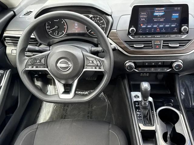 2023 Nissan Altima SV FWD