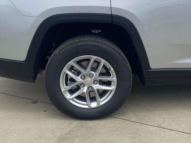 2026 Jeep Grand Cherokee L Altitude 4x2