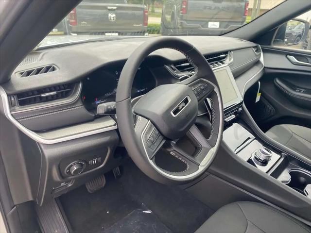 2026 Jeep Grand Cherokee L Altitude 4x2