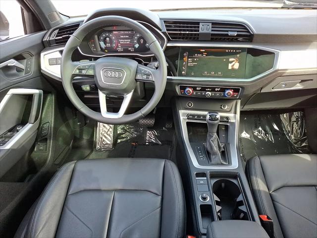 2024 Audi Q3 Premium 45 TFSI S line quattro Tiptronic
