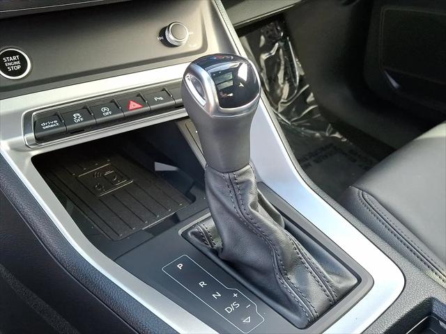 2024 Audi Q3 Premium 45 TFSI S line quattro Tiptronic