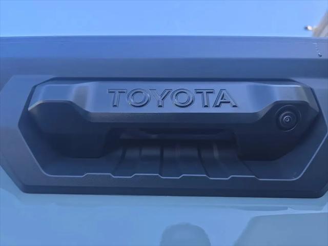 2026 Toyota Tundra SR5 CrewMax 5.5' Bed