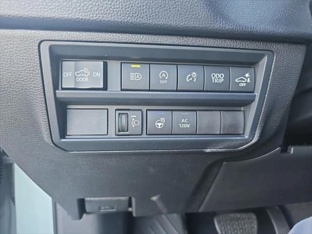 2026 Toyota Tundra SR5 CrewMax 5.5' Bed