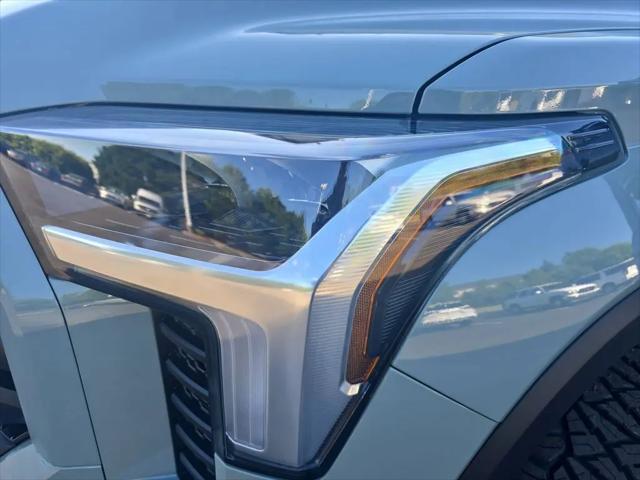 2026 Toyota Tundra SR5 CrewMax 5.5' Bed