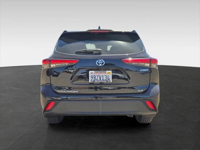 2022 Toyota Highlander Hybrid XLE