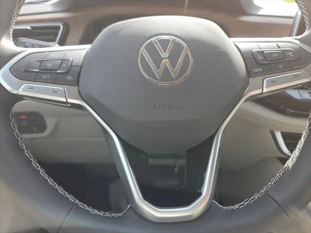2026 Volkswagen Atlas SE with Technology