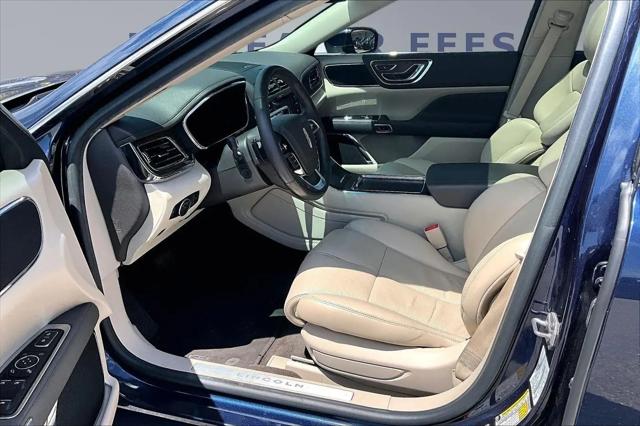 2017 Lincoln Continental Select