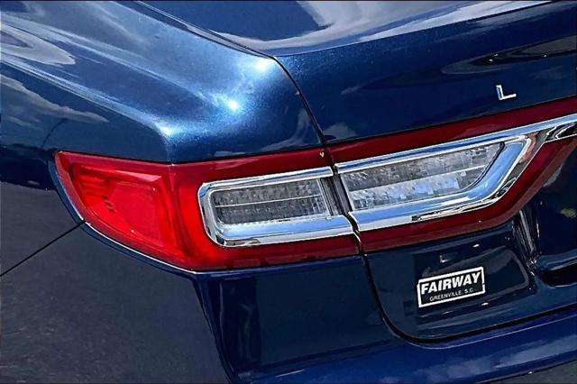 2017 Lincoln Continental Select