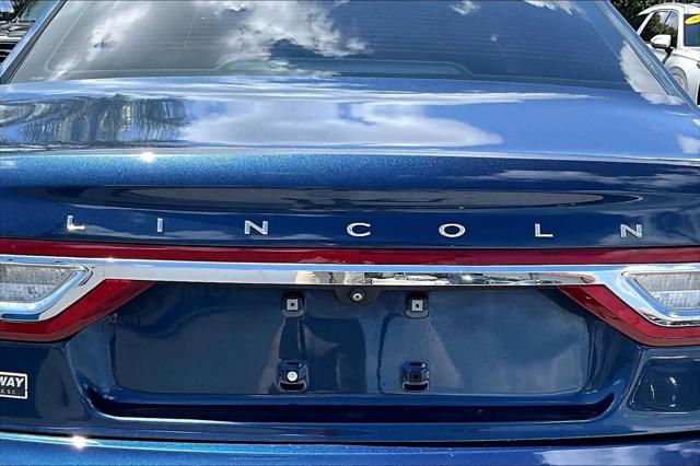 2017 Lincoln Continental Select