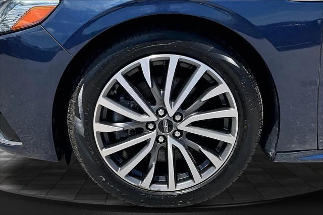 2017 Lincoln Continental Select