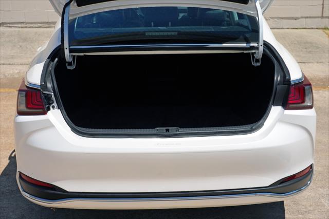 2021 Lexus ES 300h ES 300h