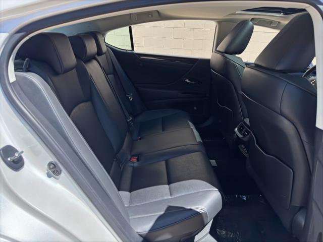 2021 Lexus ES 300h ES 300h