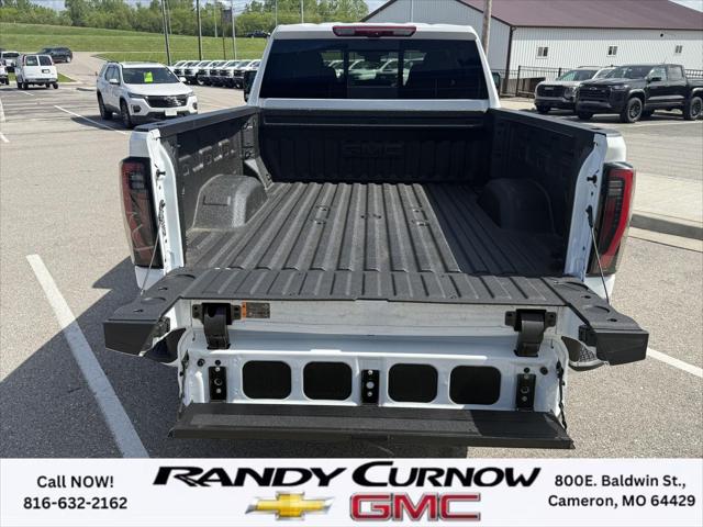 2026 GMC Sierra 2500HD Crew Cab, Standard Bed, AT4, 4WD