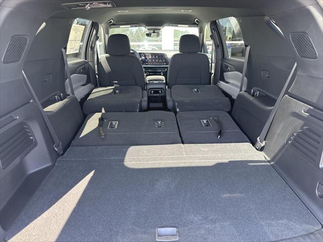 2026 Chevrolet Traverse FWD LT