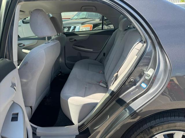 2011 Toyota Corolla LE