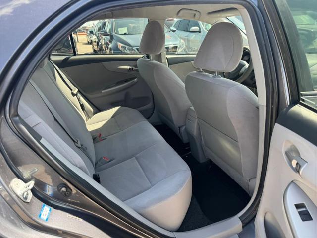 2011 Toyota Corolla LE