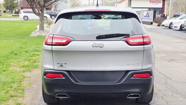 2016 Jeep Cherokee Sport