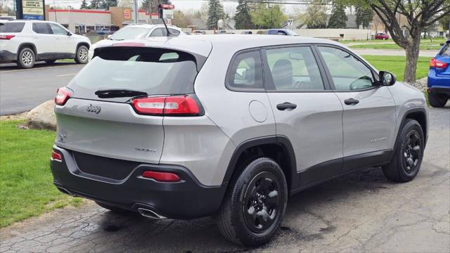 2016 Jeep Cherokee Sport