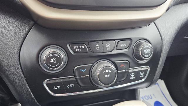 2016 Jeep Cherokee Sport