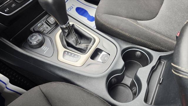 2016 Jeep Cherokee Sport