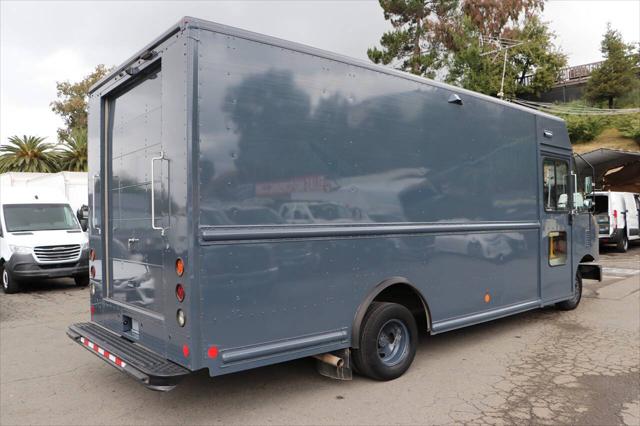2019 Ford E-450 Stripped E 450 SD Commercial/Cutaway/Chassis 138 176 in. WB