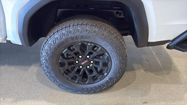 2026 GMC Canyon Elevation, 4WD