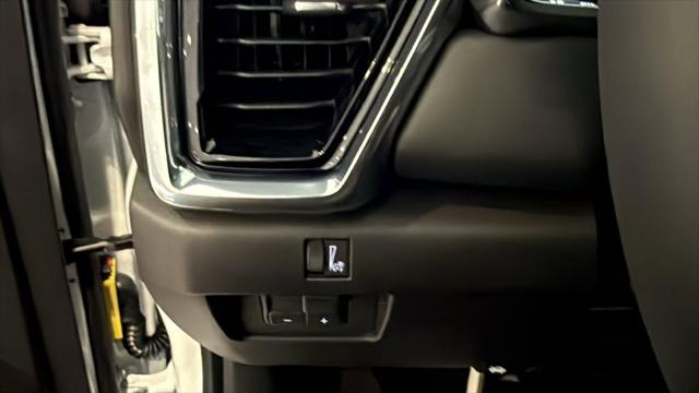 2026 GMC Canyon Elevation, 4WD