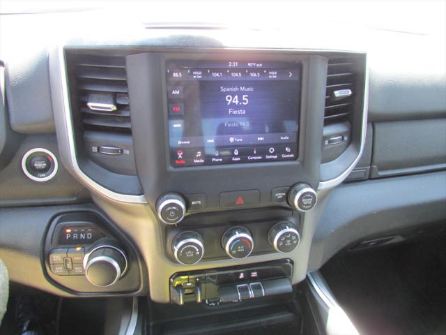 2020 Ram 1500 Big Horn Crew Cab 4x4 5'7" Box
