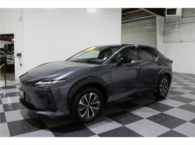2024 Lexus 300 Premium