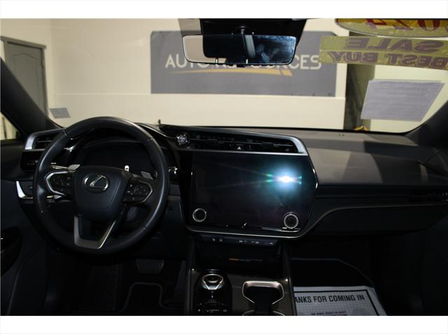 2024 Lexus 300 Premium