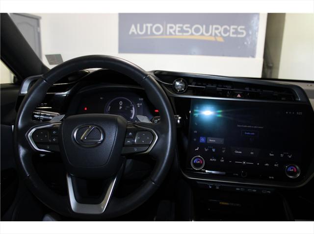 2024 Lexus 300 Premium