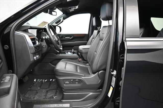 2025 GMC Yukon 4WD Denali