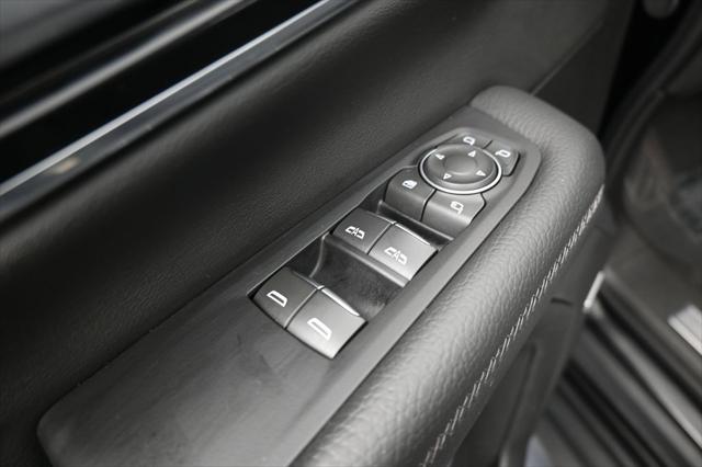 2025 GMC Yukon 4WD Denali