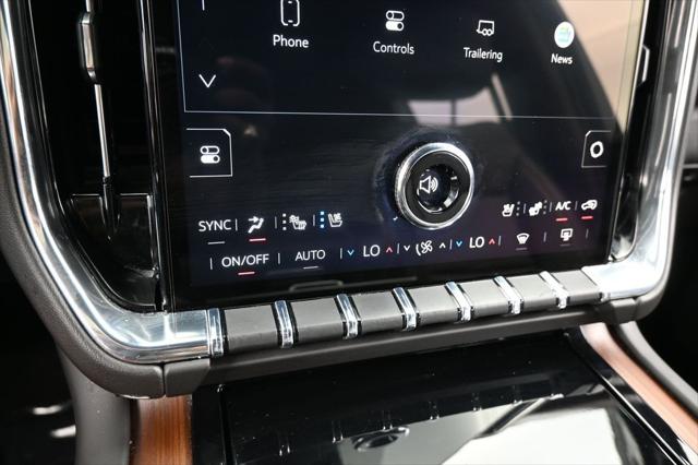 2025 GMC Yukon 4WD Denali