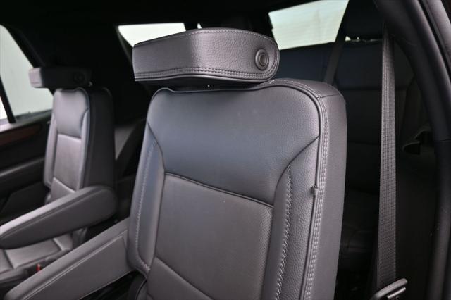 2025 GMC Yukon 4WD Denali