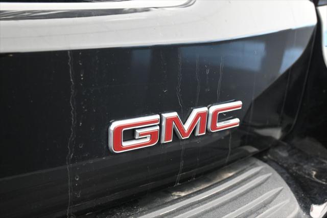 2025 GMC Yukon 4WD Denali