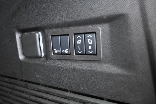 2025 GMC Yukon 4WD Denali