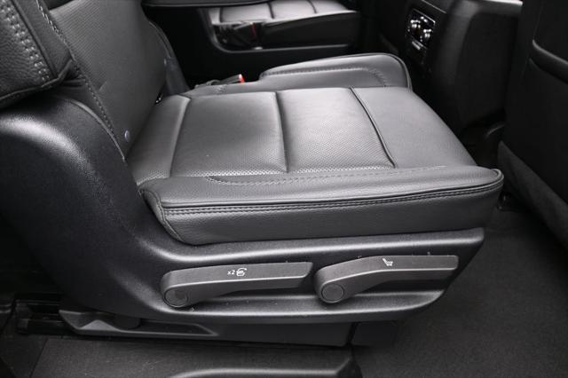 2025 GMC Yukon 4WD Denali