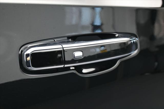 2025 GMC Yukon 4WD Denali
