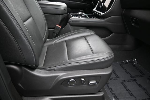 2025 GMC Yukon 4WD Denali
