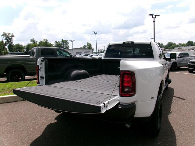 2026 Ram 3500 Tradesman Crew Cab 4x4 8 Box