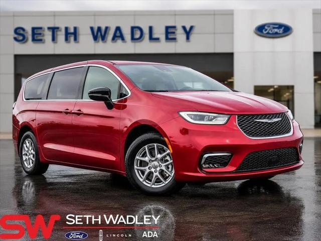 2025 Chrysler Pacifica Select for sale in Ada, OK