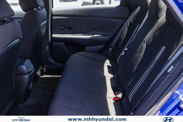 2025 Hyundai Elantra SEL Sport