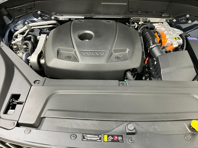 2026 Volvo XC90 Plug-In Hybrid Plus, T8 AWD, Electric/Gasoline, Bright, 7 Seats