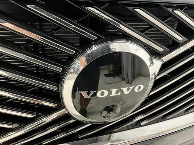 2026 Volvo XC90 Plug-In Hybrid Plus, T8 AWD, Electric/Gasoline, Bright, 7 Seats
