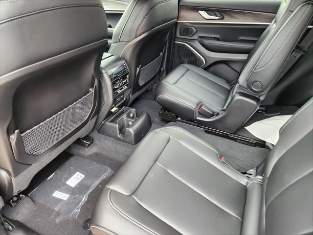2026 Jeep Grand Cherokee L Limited 4x2