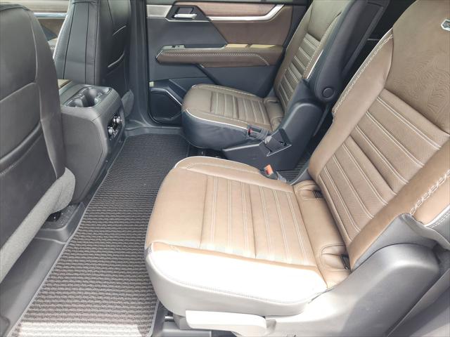2026 GMC Acadia Denali Ultimate AWD