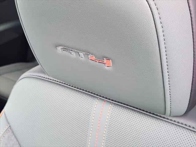 2026 GMC Acadia AT4 AWD