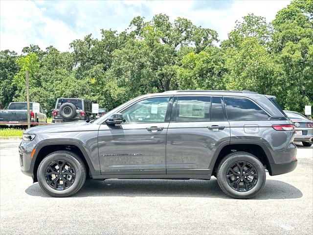 2026 Jeep Grand Cherokee Altitude 4x2