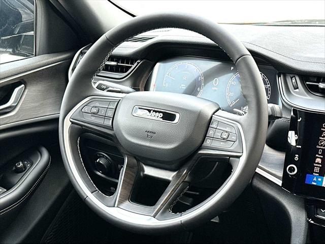2026 Jeep Grand Cherokee Altitude 4x2